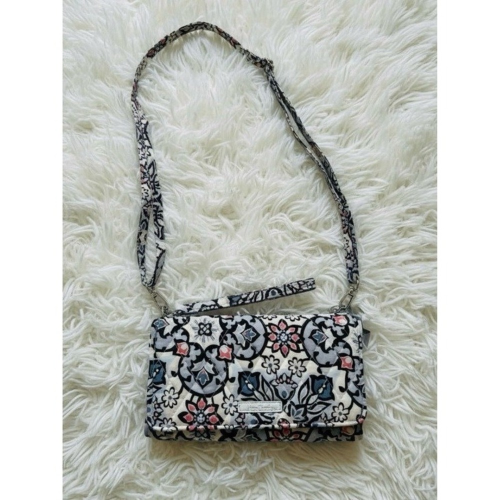 Vera Bradley All In One Crossbody Wallet Wristlet Blue Grey Floral Medallion